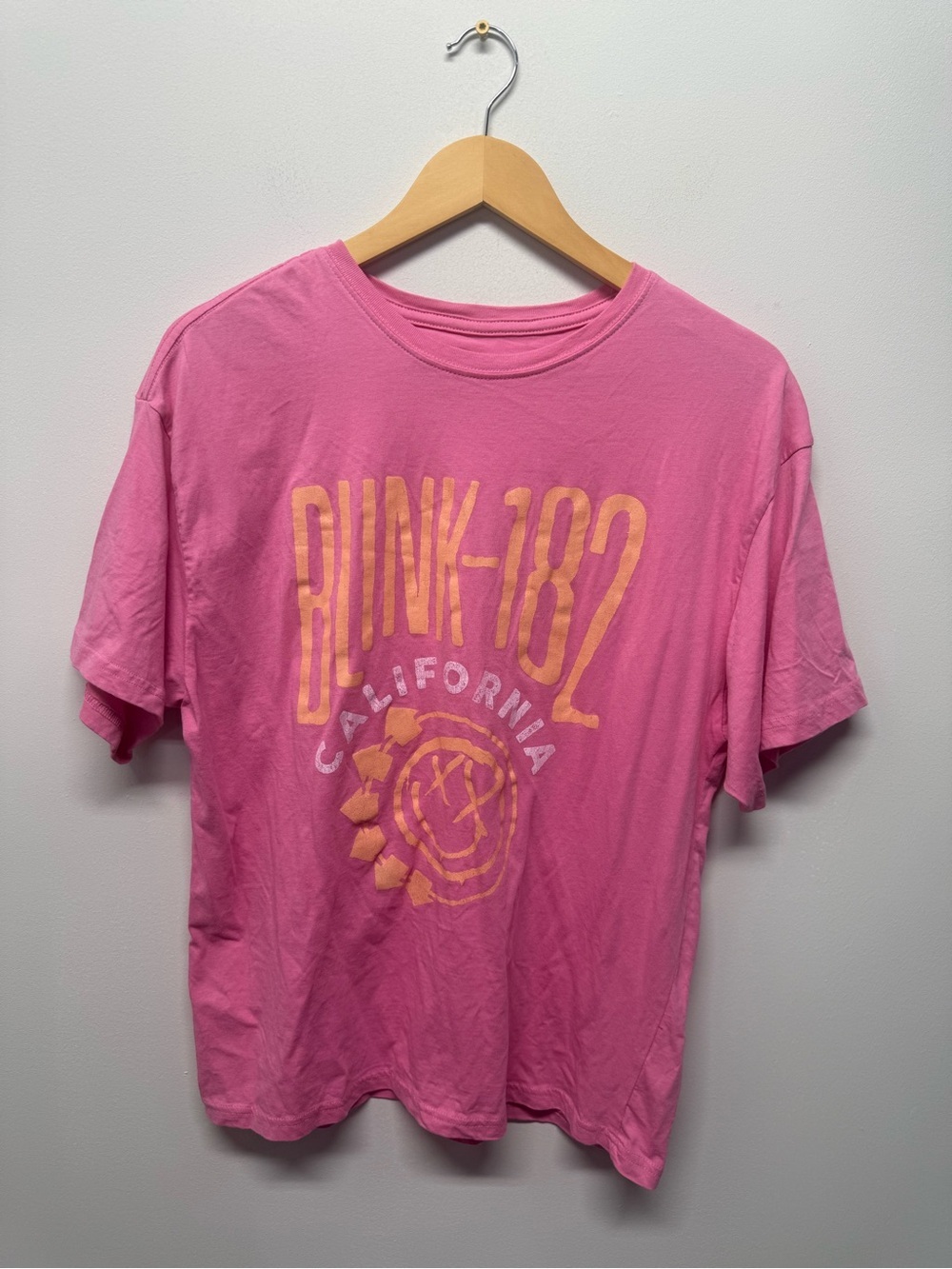 Blink-182 Pink Graphic Women’s Small Band Tee Punk Rock